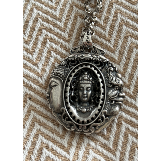 Retro Buddah Kette (60 cm ) aus Edelstahl in silber. 