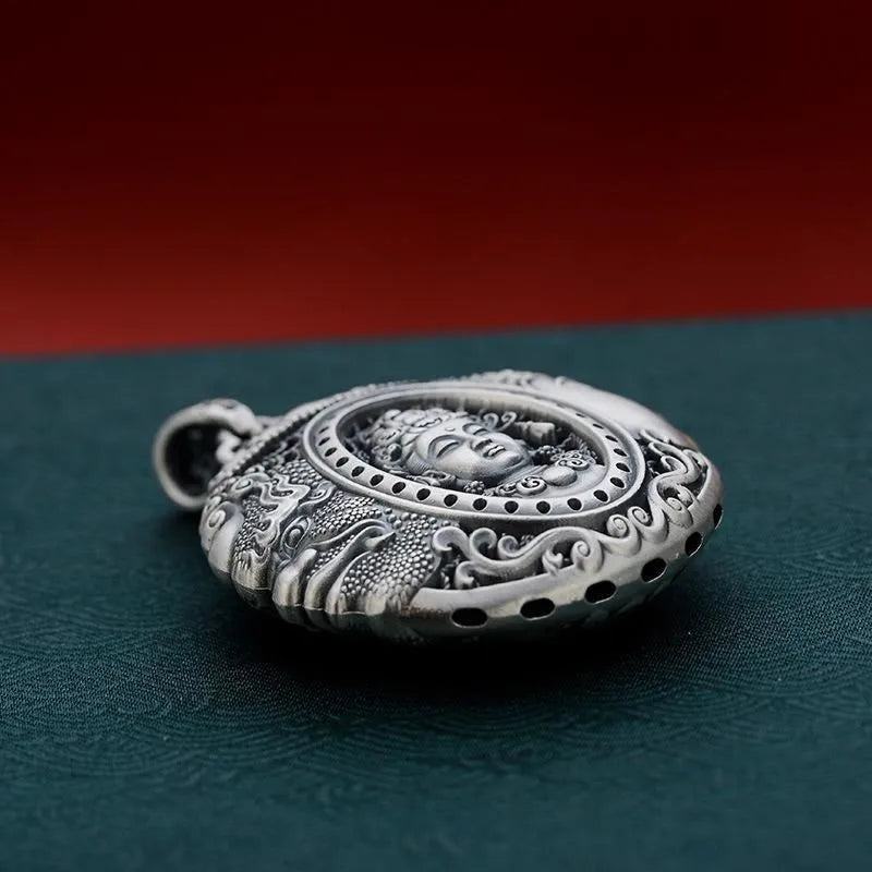 Mein persönlicher Favorit ! Retro Buddah Amulette mit langer Kette. ( Edelstahl versilbert )